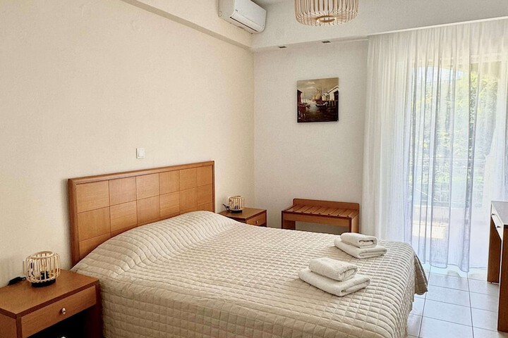 Room 19 of 60