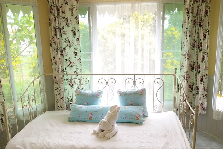 Room 9 of 22