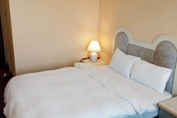 Room 7 of 35