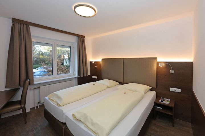 Room 20 of 64
