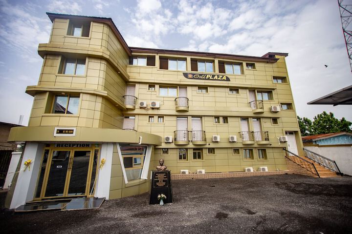 Hotel 10 of 11