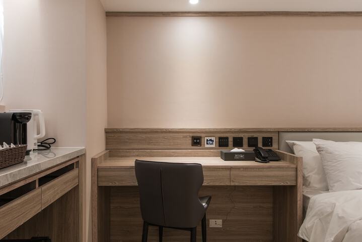 Room 22 of 145