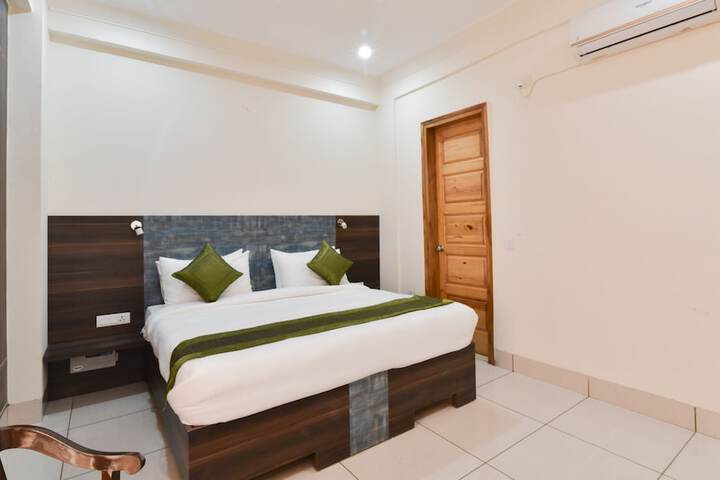 Room 5 of 27