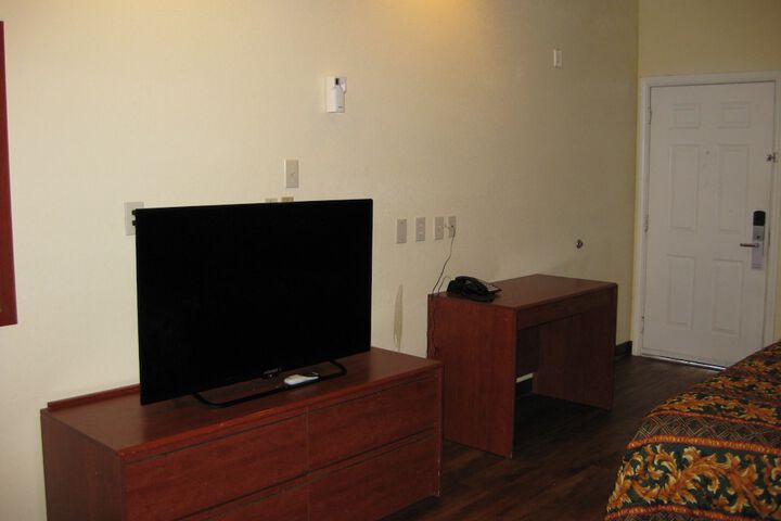Room 12 of 22