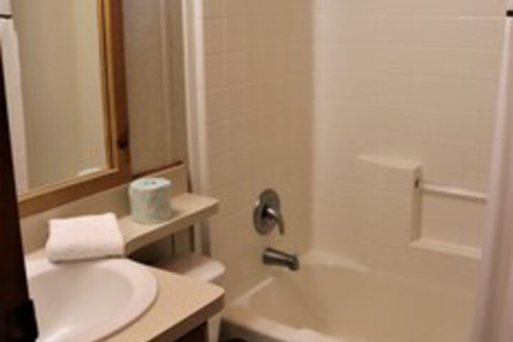 Room 331 of 504