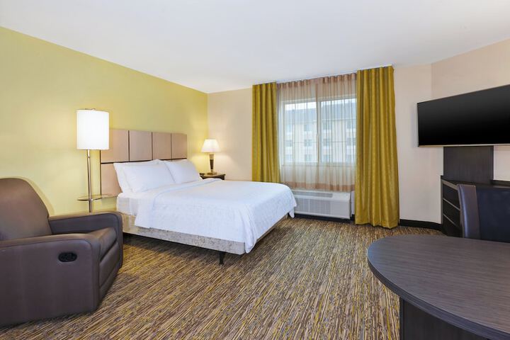 Room 15 of 40