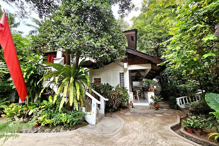 Hotel Exterior 152 of 165