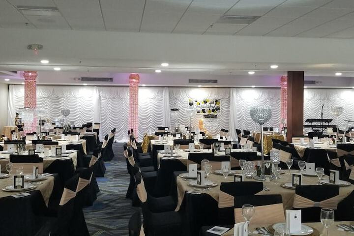 Ballroom/Hall 46 of 54