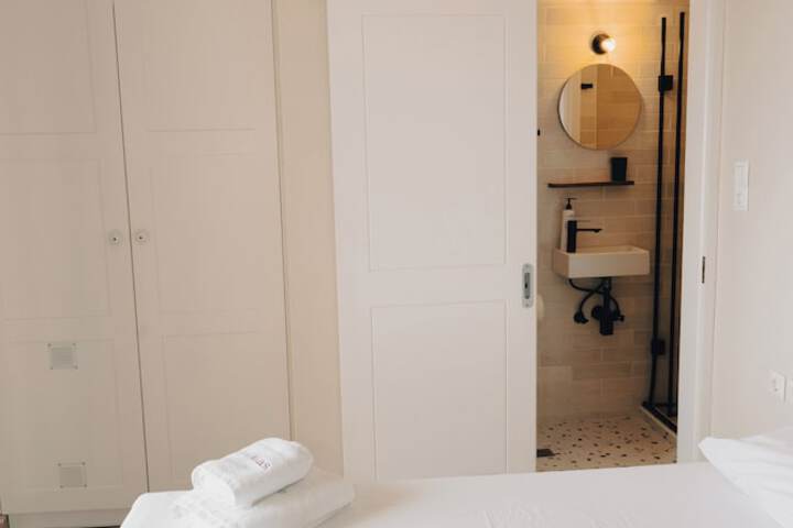 Room 56 of 188