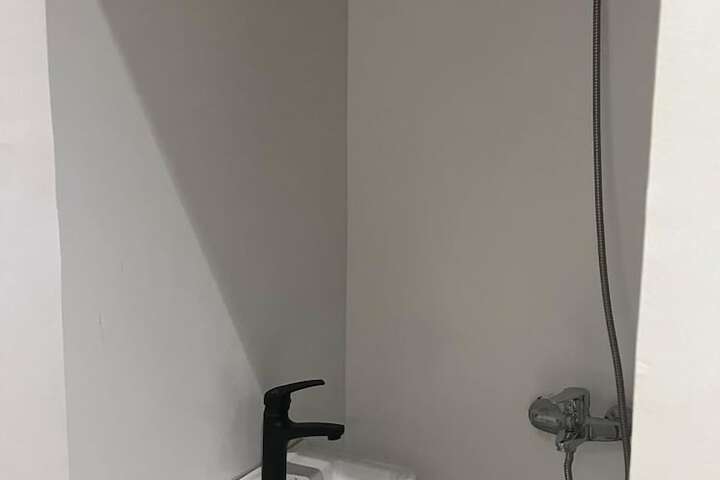 Room 46 of 64