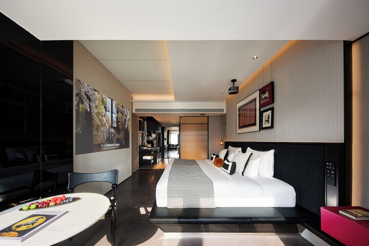 Room 7 of 38