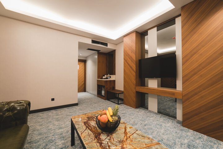 Room 36 of 93