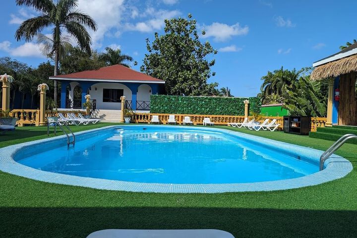 Pool 23 of 37