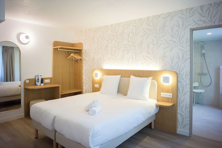 Room 54 of 127