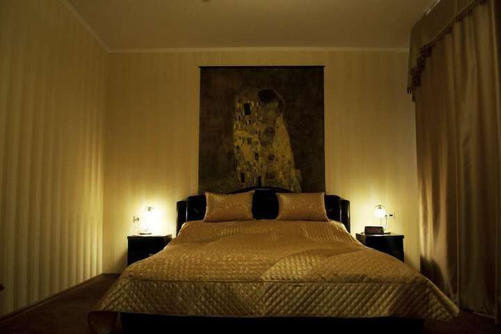 Room 5 of 54