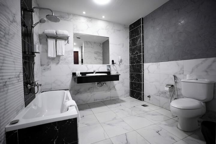 Room 29 of 43