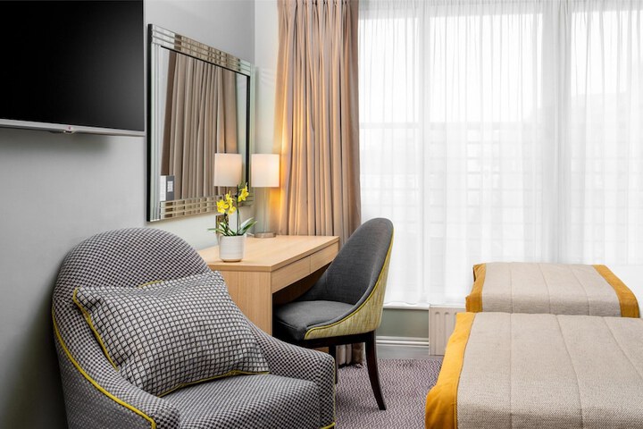 Room 47 of 104