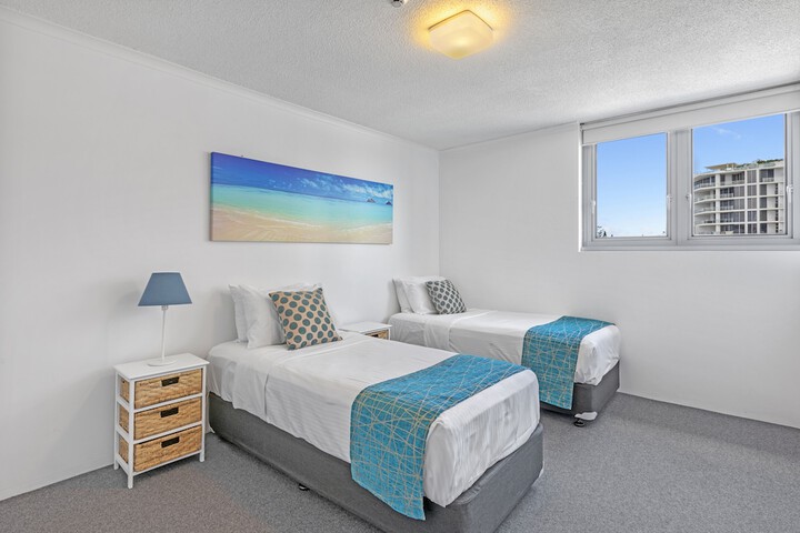 Room 8 of 168