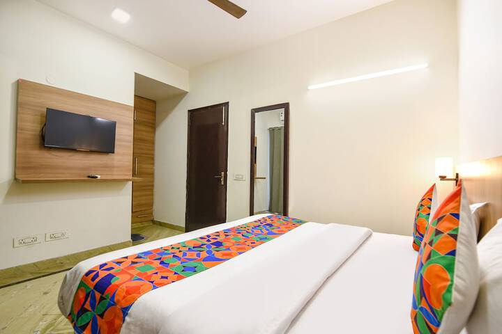 Room 17 of 35