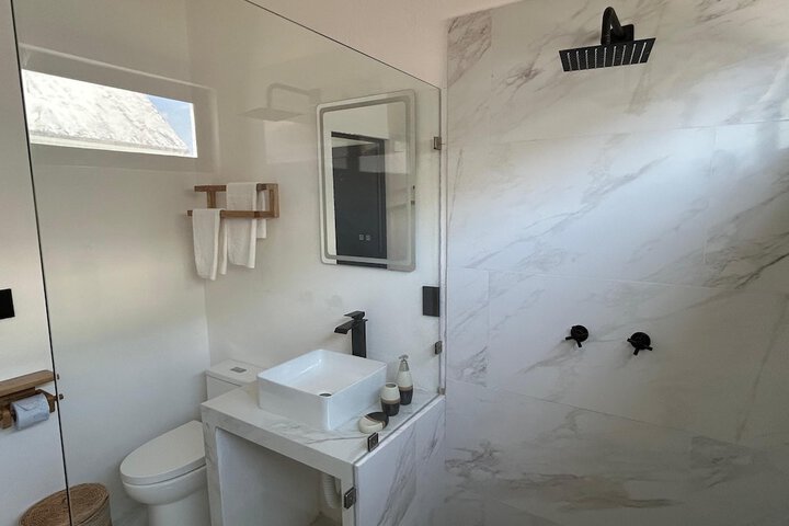 Room 42 of 85