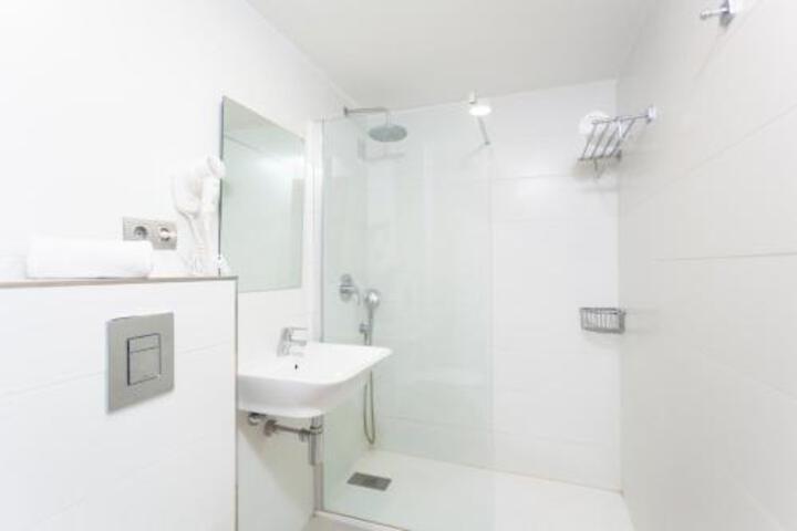 Yourhouse Mar