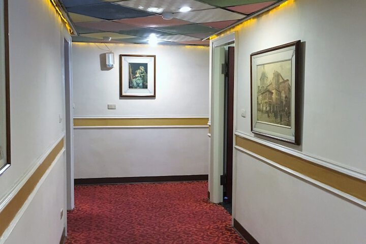 Ballroom/Hall 62 of 71