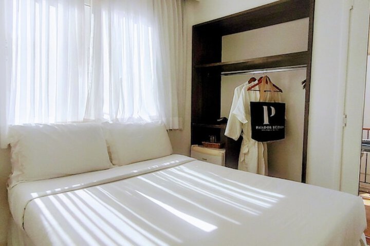 Room 64 of 158