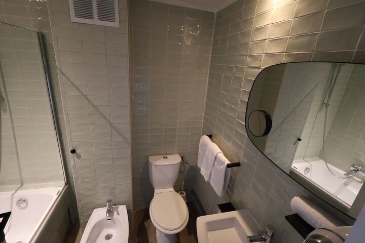 Room 50 of 128