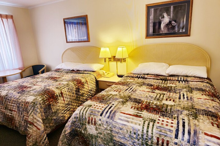 Room 33 of 120