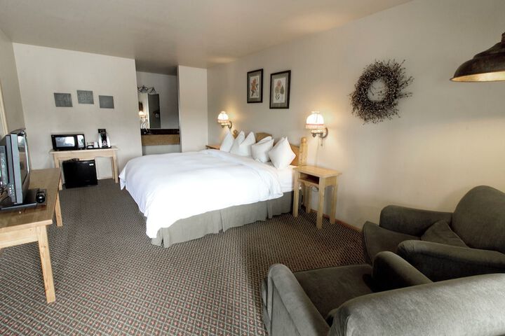 Room 16 of 33