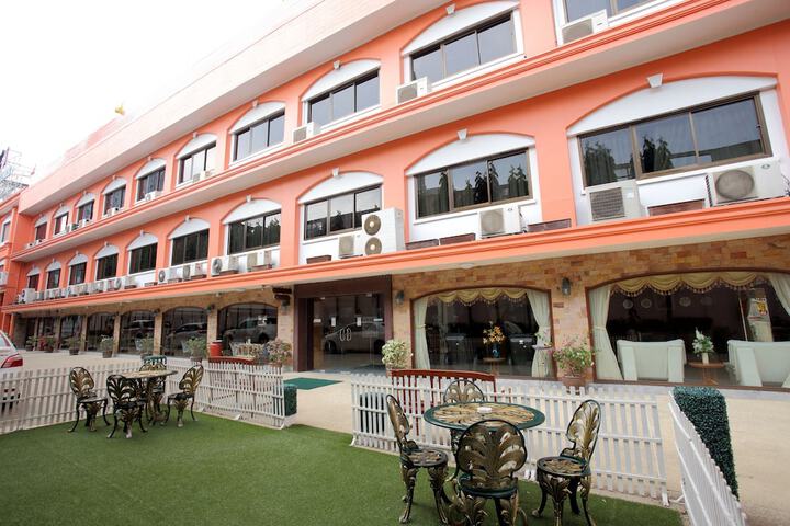 Hotel 65 of 71