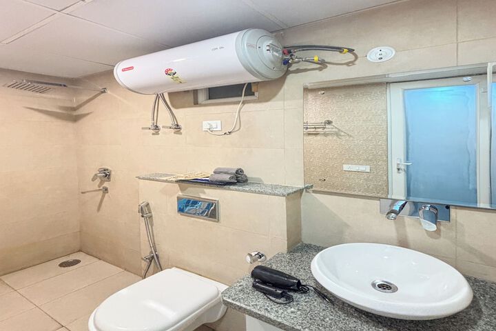 Room 20 of 32