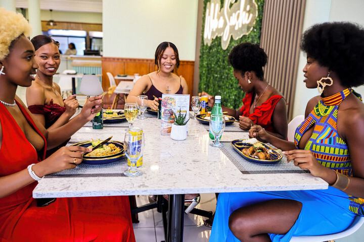 Dining 39 of 68
