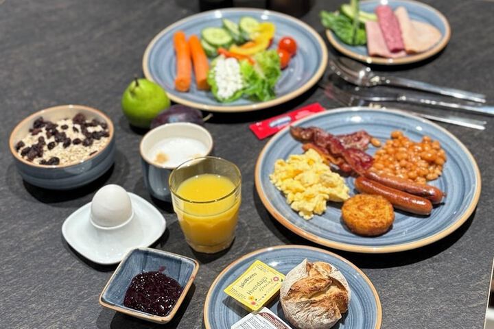 Breakfast meal
