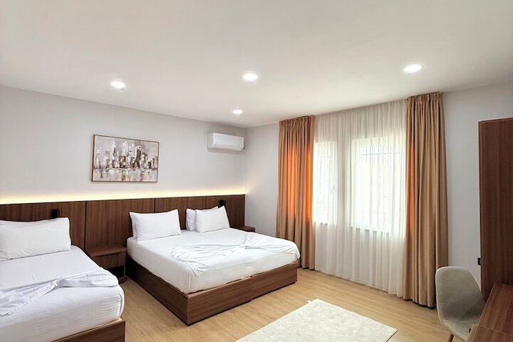 Room 14 of 22