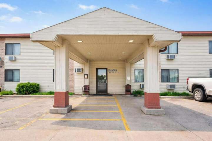Hotel 66 of 74