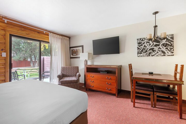 Room 10 of 52