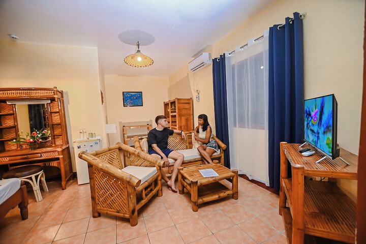 Room 34 of 122