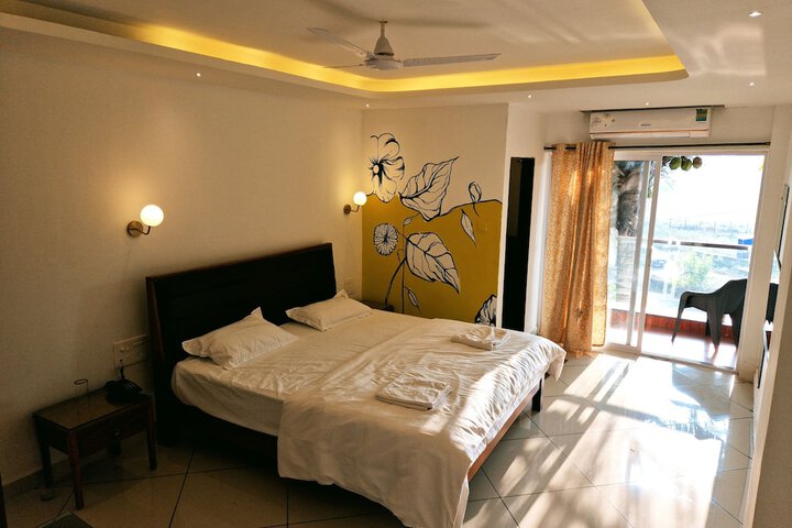 Room 34 of 169