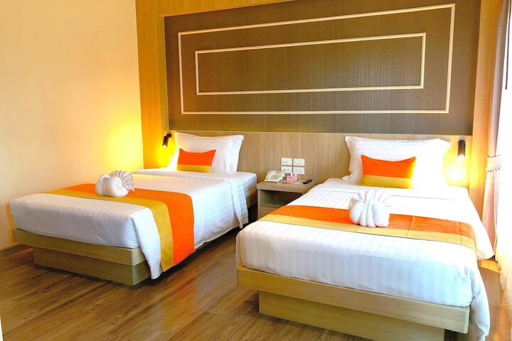 Room 27 of 150