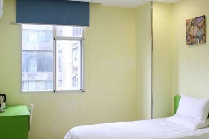 Room 38 of 54