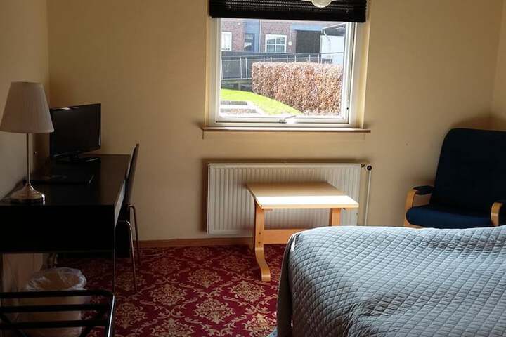 Room 6 of 34