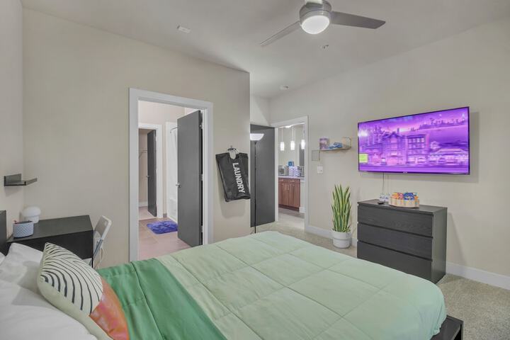 Room 4 of 23