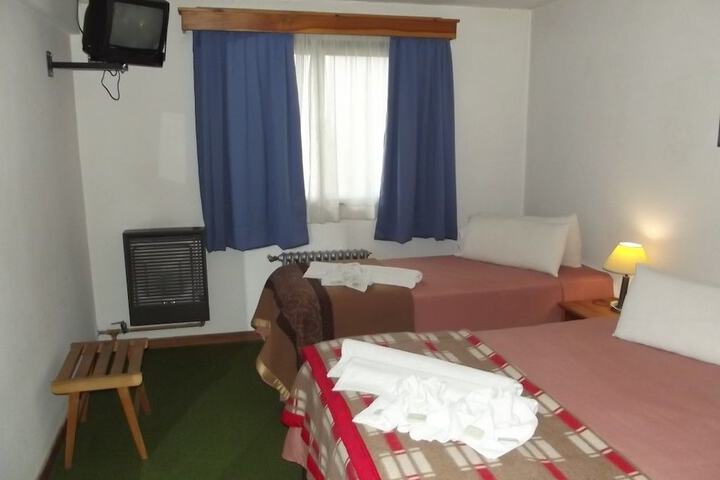 Room 3 of 44