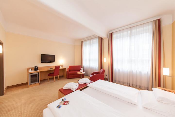 Room 20 of 71