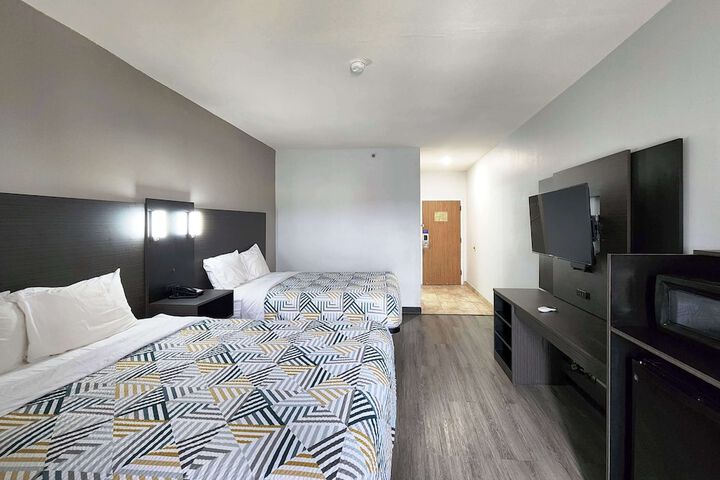 Room 21 of 49