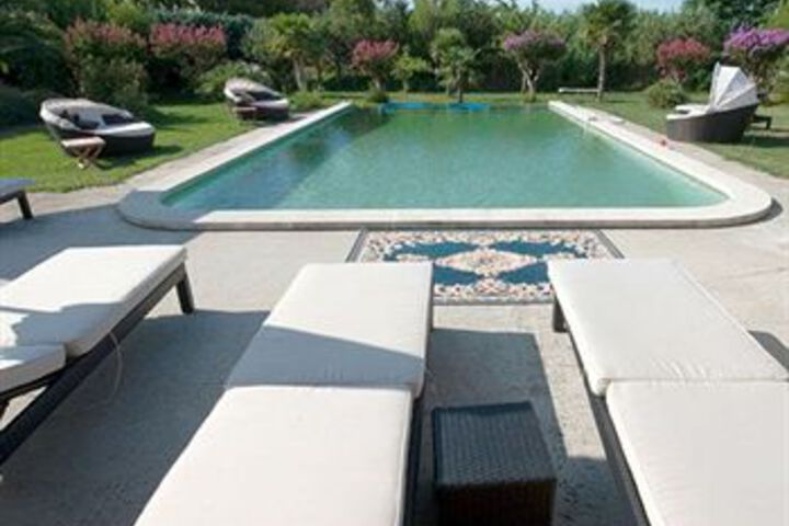 Pool 34 of 38