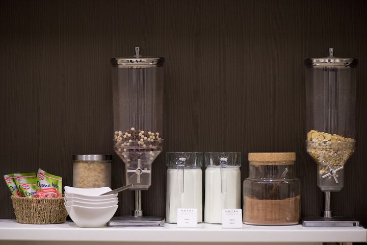 Breakfast/Coffee Service 52 of 86