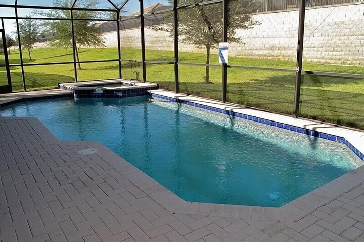 Pool 9 of 29