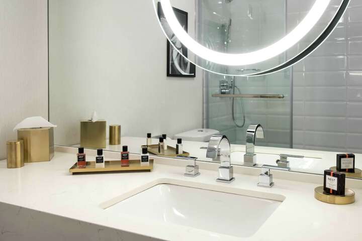 Bathroom shower
